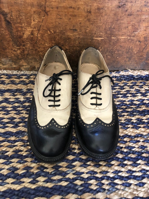 Joan and david best sale oxfords
