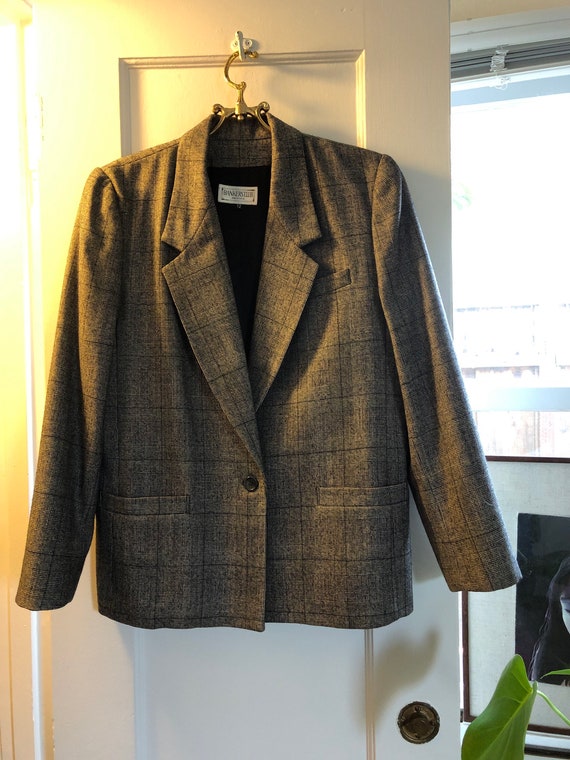 Vintage Bankers Club suit, boxy suit, size 12