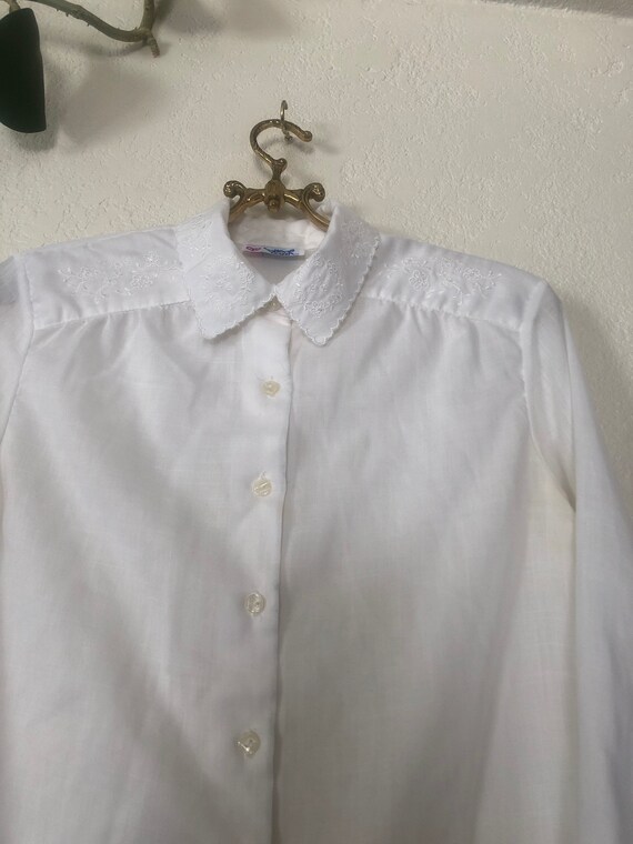 Vintage Victorian white soft rayon, small - image 3