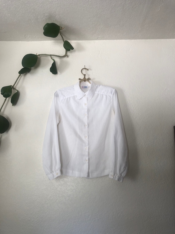 Vintage Victorian white soft rayon, small - image 1