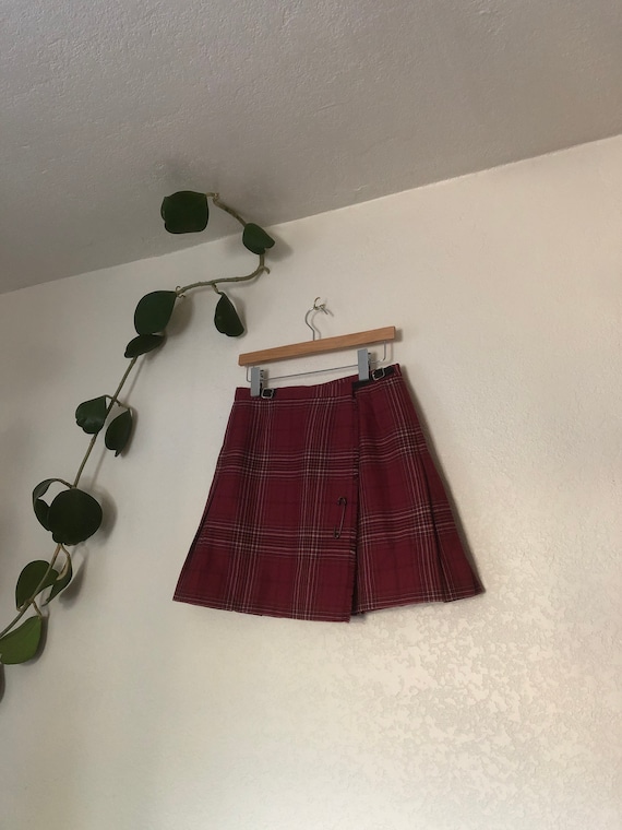 Original plaid skirt, made in Scotland, size 10
