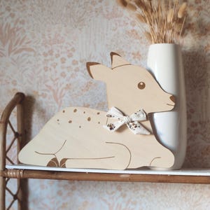 Wooden deer with its customizable fabric bow, decoration for babies&#39; and children&#39;s rooms