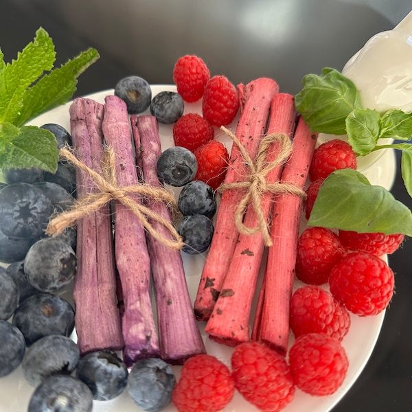 Herbal Fruit Sweet Bamboo Sticks - Healthy Chew Toys for Rabbits with Delicious Fruit and Herb Flavors - Natural Chews for All Small Pets!