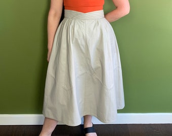 Vintage 1980s Leather Swing Skirt | A Line Full Skirt | Smooth Light Taupe Leather | Pockets | Lined | Wide Waistband | M-L