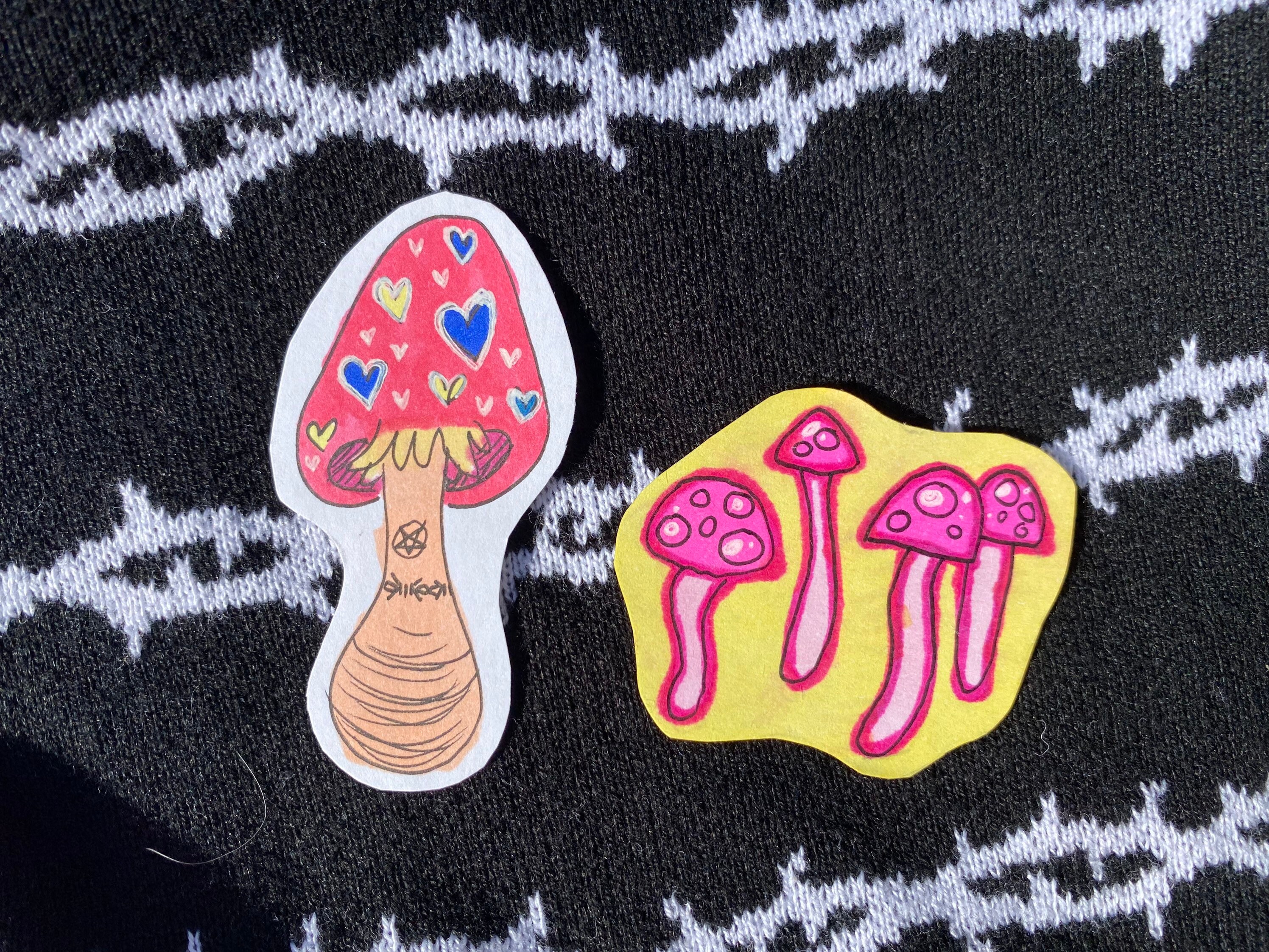 Details about   Decorative Paintings Graffiti Mushroom Stickers Cartoon Label Paper Sticker