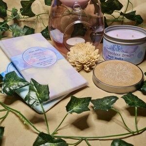 Unstoppables Fresh and Dreams wax melt snap bars and candle set, highly scented , soy wax, vegan safe, free from animal cruelty, organic,