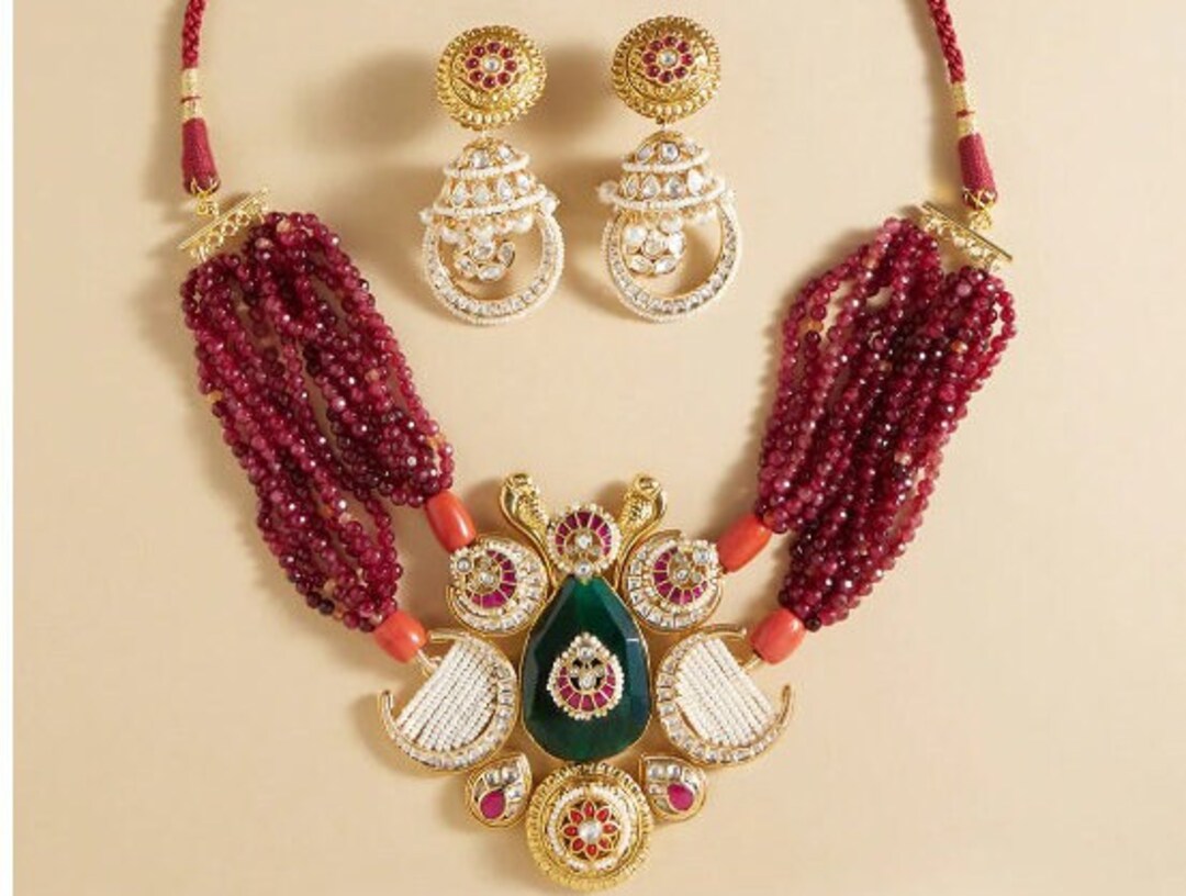 Red Antique Rubies Chokermulti Colour Timeless Etsy