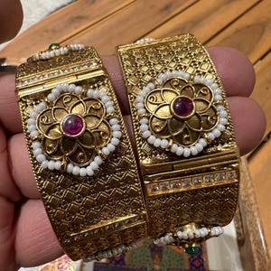 Kundan Gold Bangles/Kundan Bracelet//Openable Antique Gold Ruby Bangles bangle/Broad  Kada /Indian Bangles/Antique gold Kada/bridal bangles