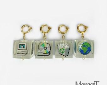 Collezione di quattro ciondoli Icon