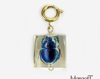 Ciondolo insetto n. 4