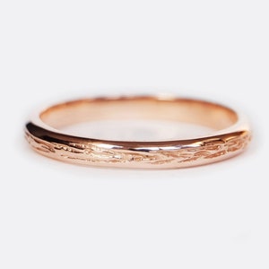 Tree Bark Band, Thin Wedding Band, Womens Tree Bark Wedding Ring, Tiny Wedding Ring, Tree Wedding Band, Women&#39;s Wedding Band, Nature Inspire