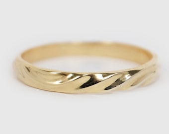Solid Gold 14k Wave Curved Ripple Ring, Gold Stacking Ring, Gold Wave Wedding Band, 14k Solid Gold Ocean Ring, Wave Wedding Ring, Wave Band
