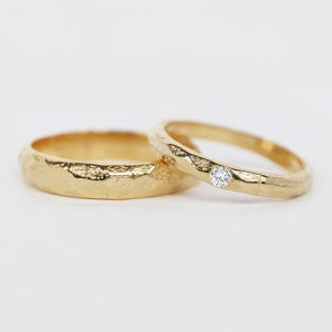 Couples Hammered Gold Wedding Rings, Wedding Ring Set, His and Hers Rings, Couples Wedding Bands, Wedding Set, Couples Rings, Couple Band