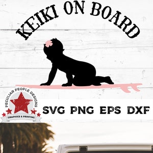 Arquivo digital SVG Keiki a bordo surfando, pequena garota surfista havaiana em prancha de surfe para decalque de carro, gravidez e maternidade polinésia havaiana