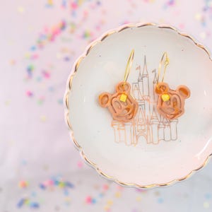 Pendientes de aro con forma de ratón y gofre / Pendientes gourmet - Joyería inspirada en parques temáticos