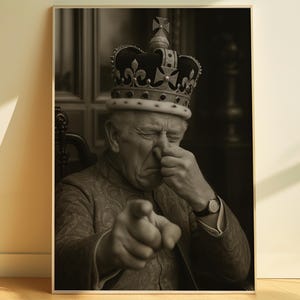 Funny King Charles Bathroom Print | Royal Toilet Wall Art | Humorous Nose Holding Poster | Digital Download | Printable Loo Decor