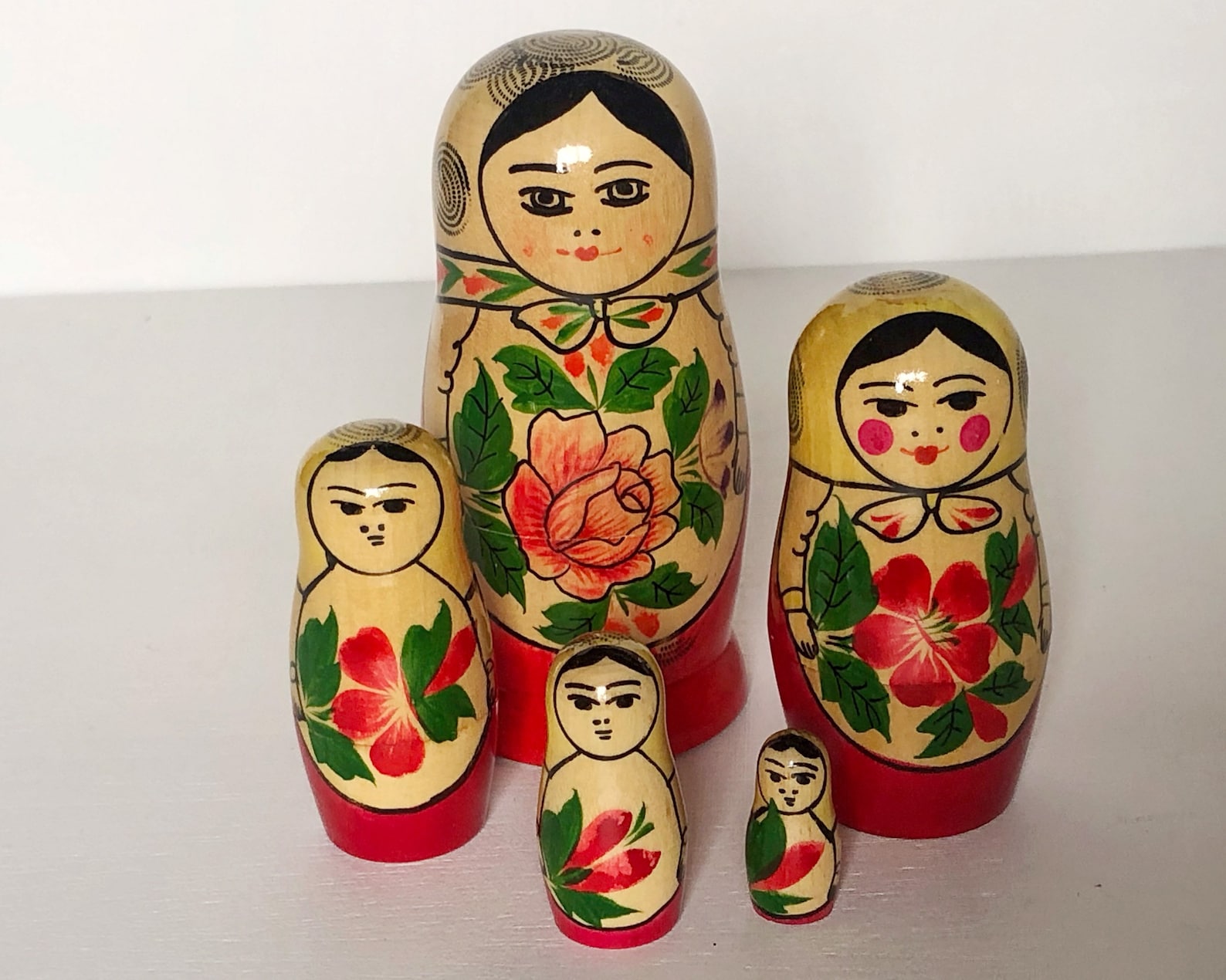 Small Matpewka Vintage Russian Nesting Dolls Etsy