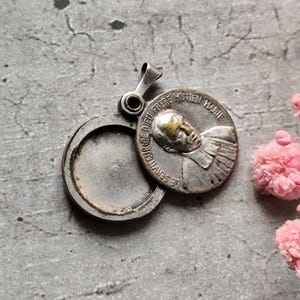relic locket pendant brother murtien
