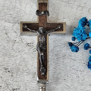 rare reliquary cross pulveris caracombis
