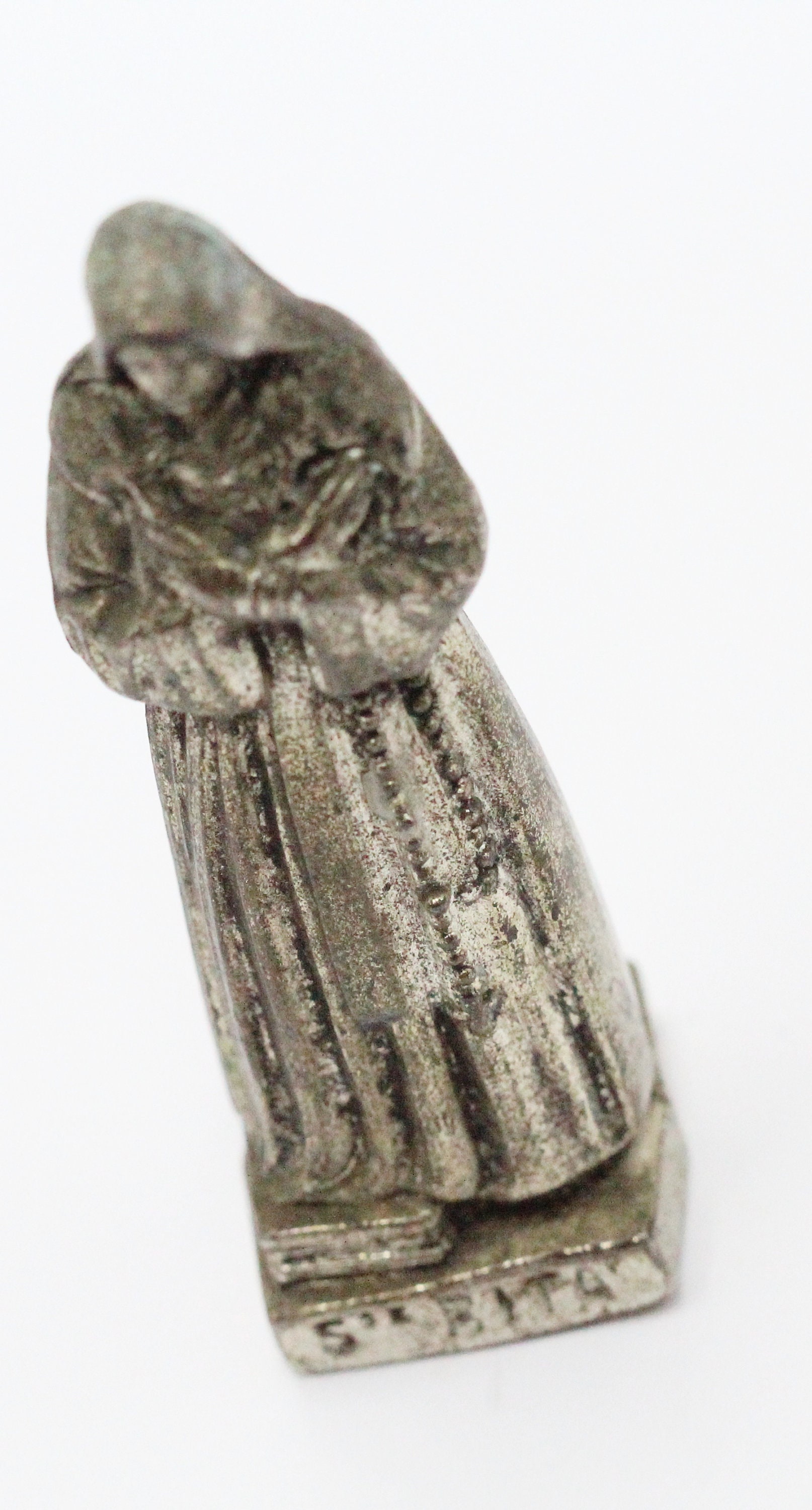 Ancienne Statue Sainte Rita