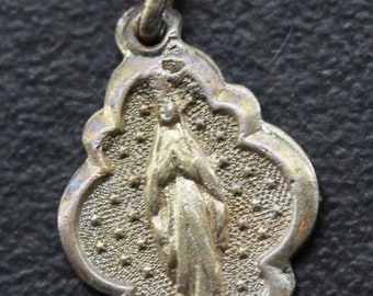 Ancienne médaille notre dame de Lourdes