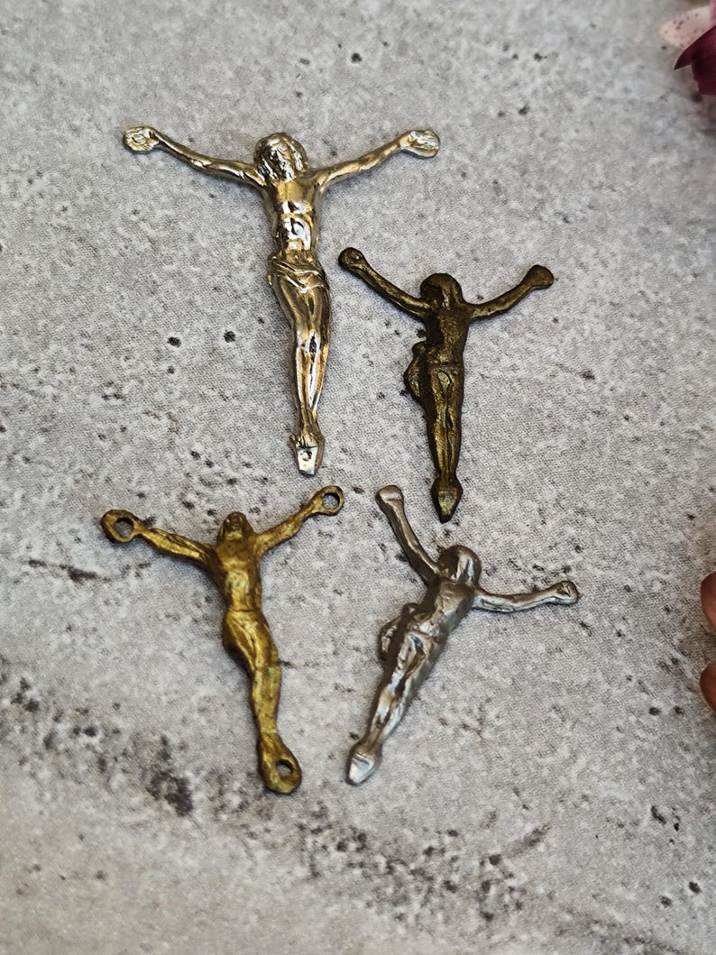 Set of 4 corpora of Jesus Christ for crucifix image 2