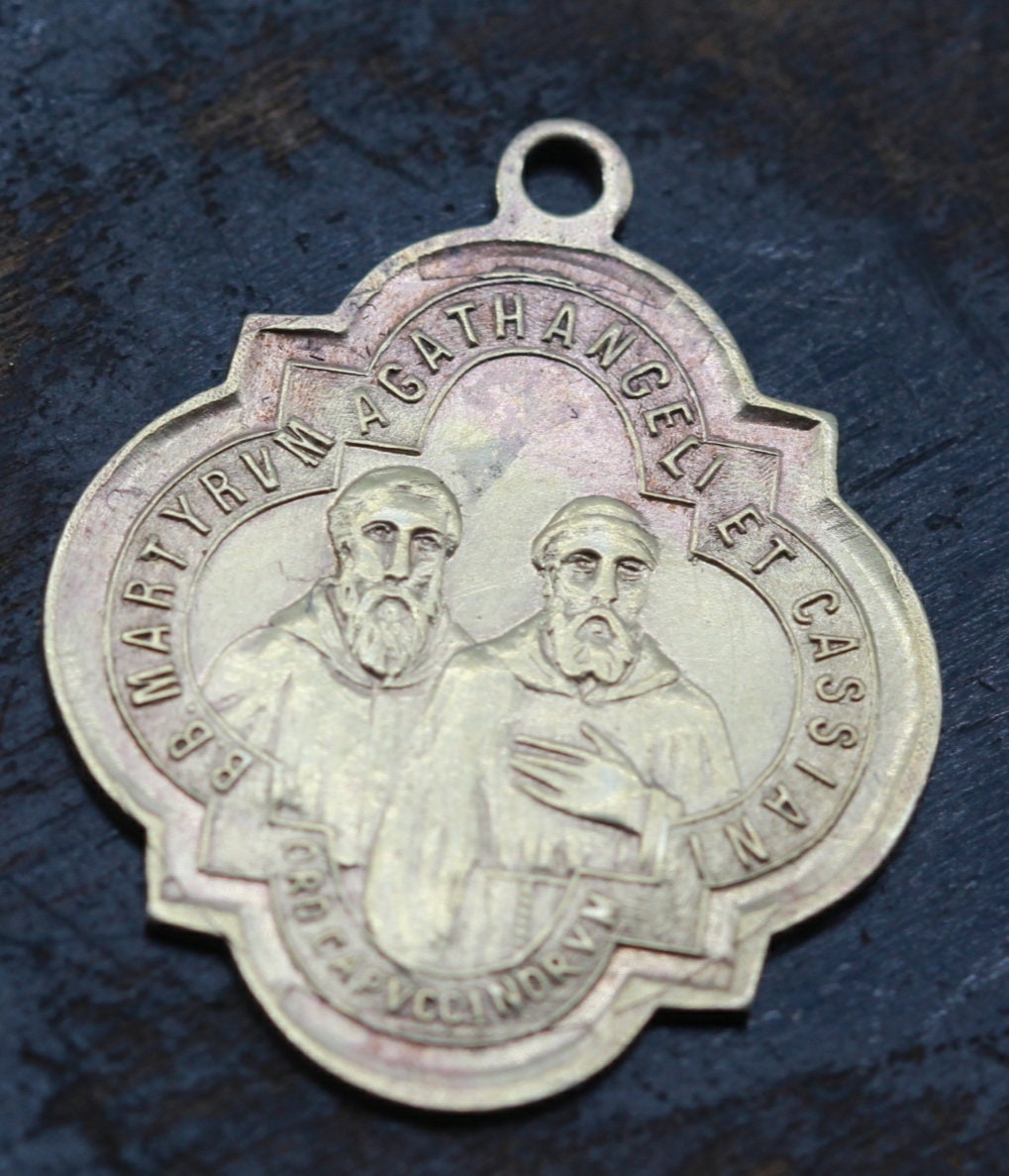 Rare Médaille Ordre Des Capucins Agathangeli & Cassiani Martyrs