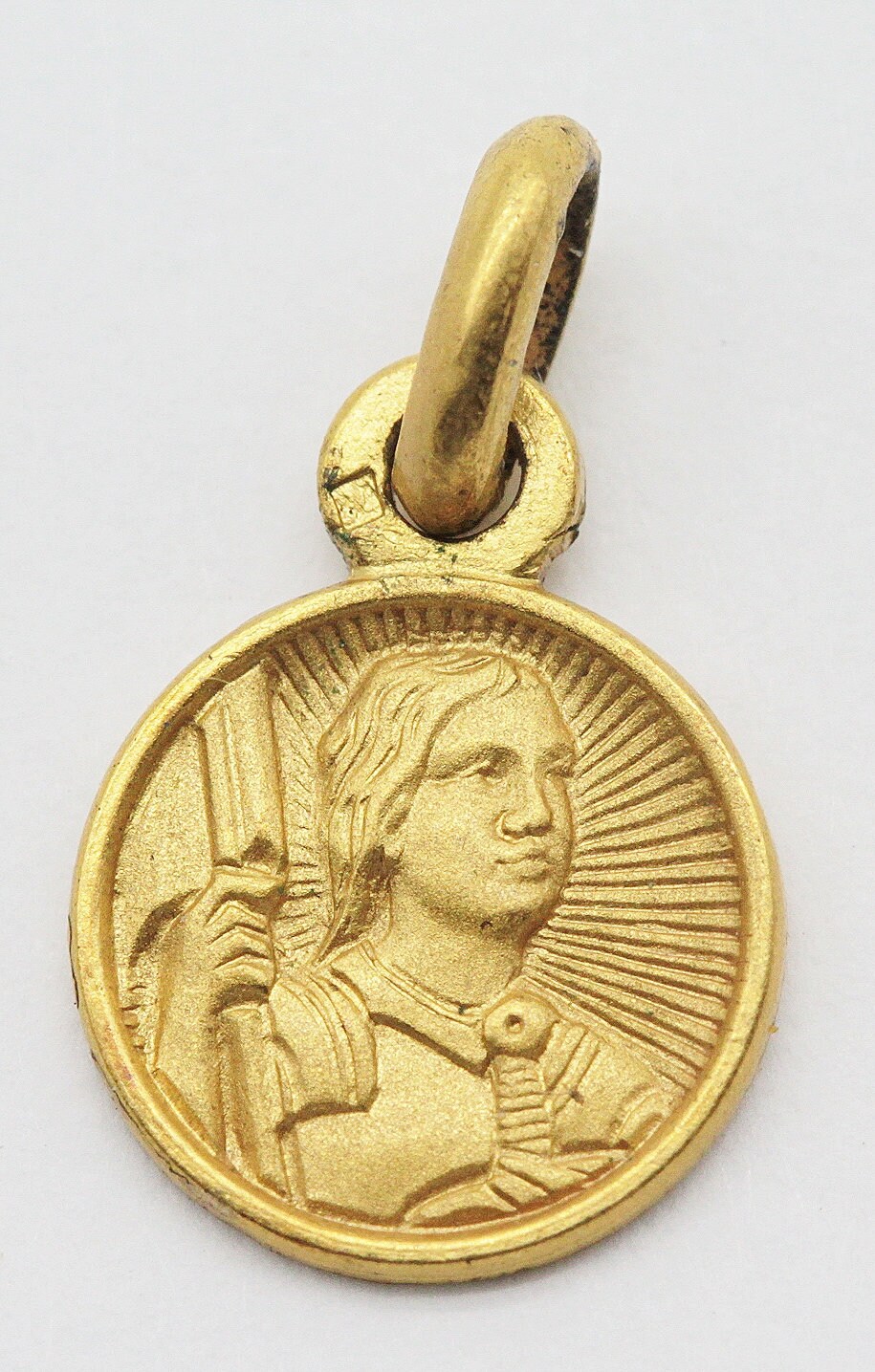 Rare Petite Médaille Jeanne d'arc en Plaqué Or