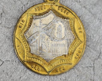 Vintage tvåfärgad Lourdesmedalj - Uppenbarelse vid grottan och basilikan - Fransk katolsk hänge - Guld- och silverpläterad metall