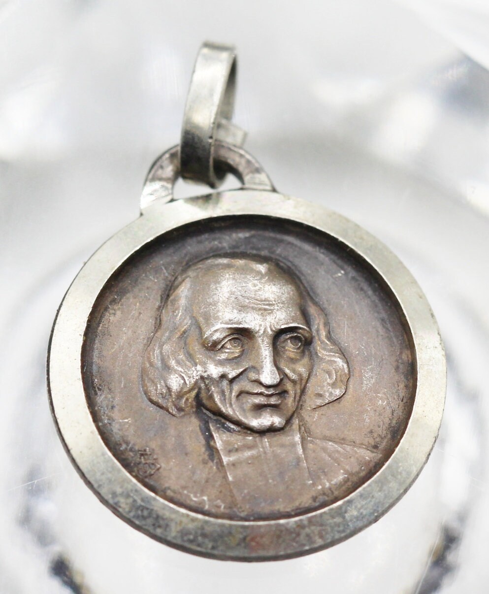 Médaille Religieuse Curé d'ars