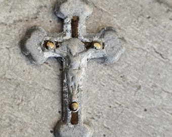 Vintage - Rustic religious pendant - Popular devotional item
