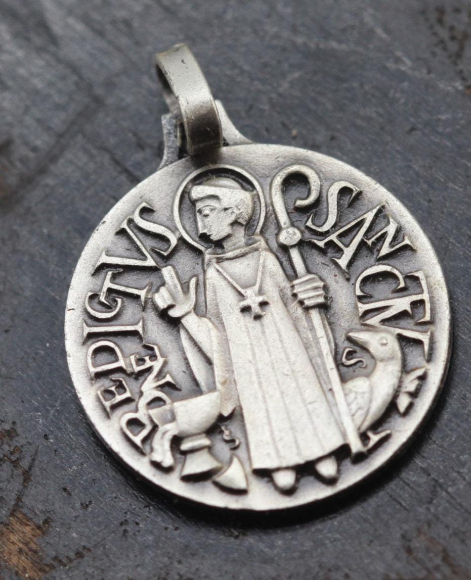 Ancienne Médaille Saint Benoît