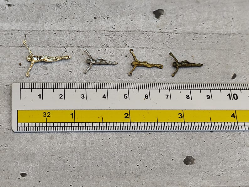 Set of 4 corpora of Jesus Christ for crucifix image 7