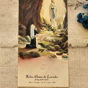 Rare carte relique de sainte Bernadette cachet maison mère des soeurs de la charité de Nevers