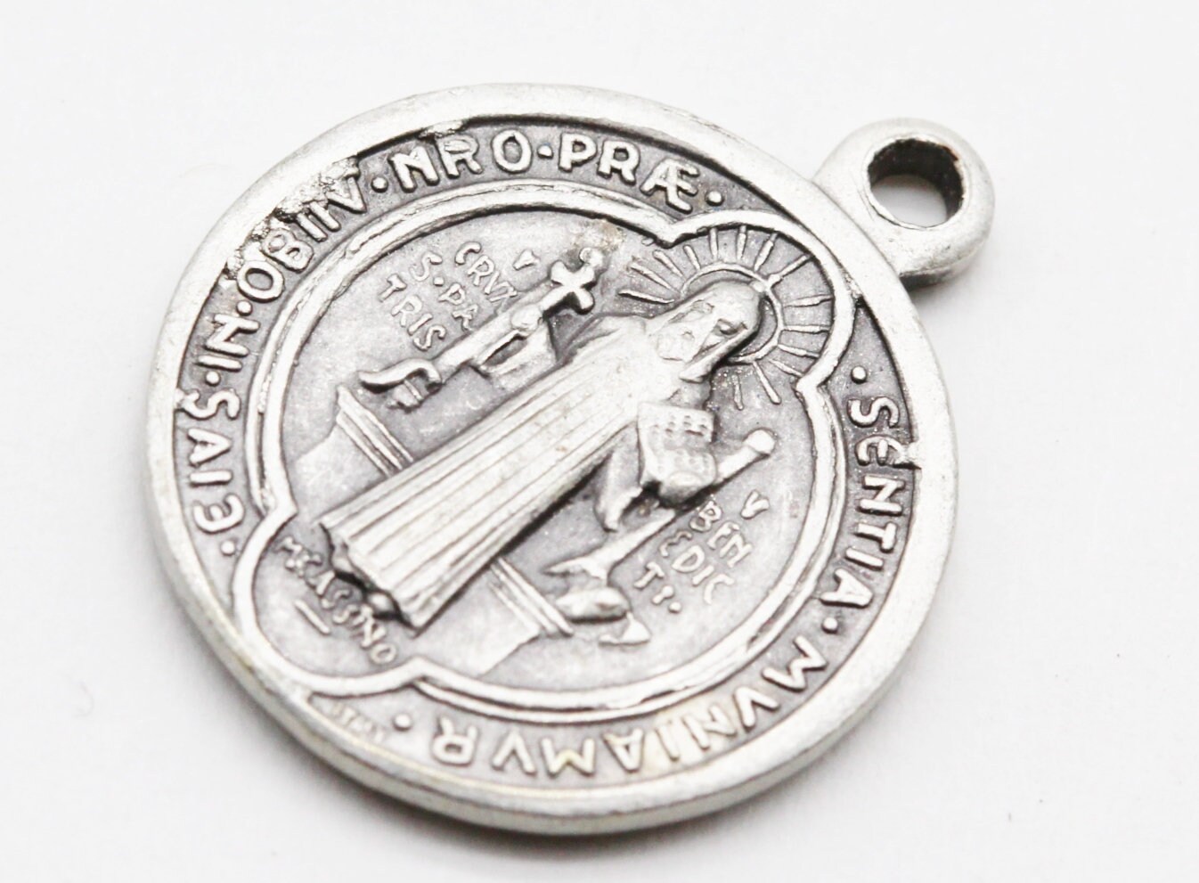 Ancienne Médaille Religieuse Saint Benoît