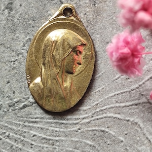 Virgin mary lourdes medal