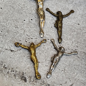 Set of 4 corpora of Jesus Christ for crucifix image 3