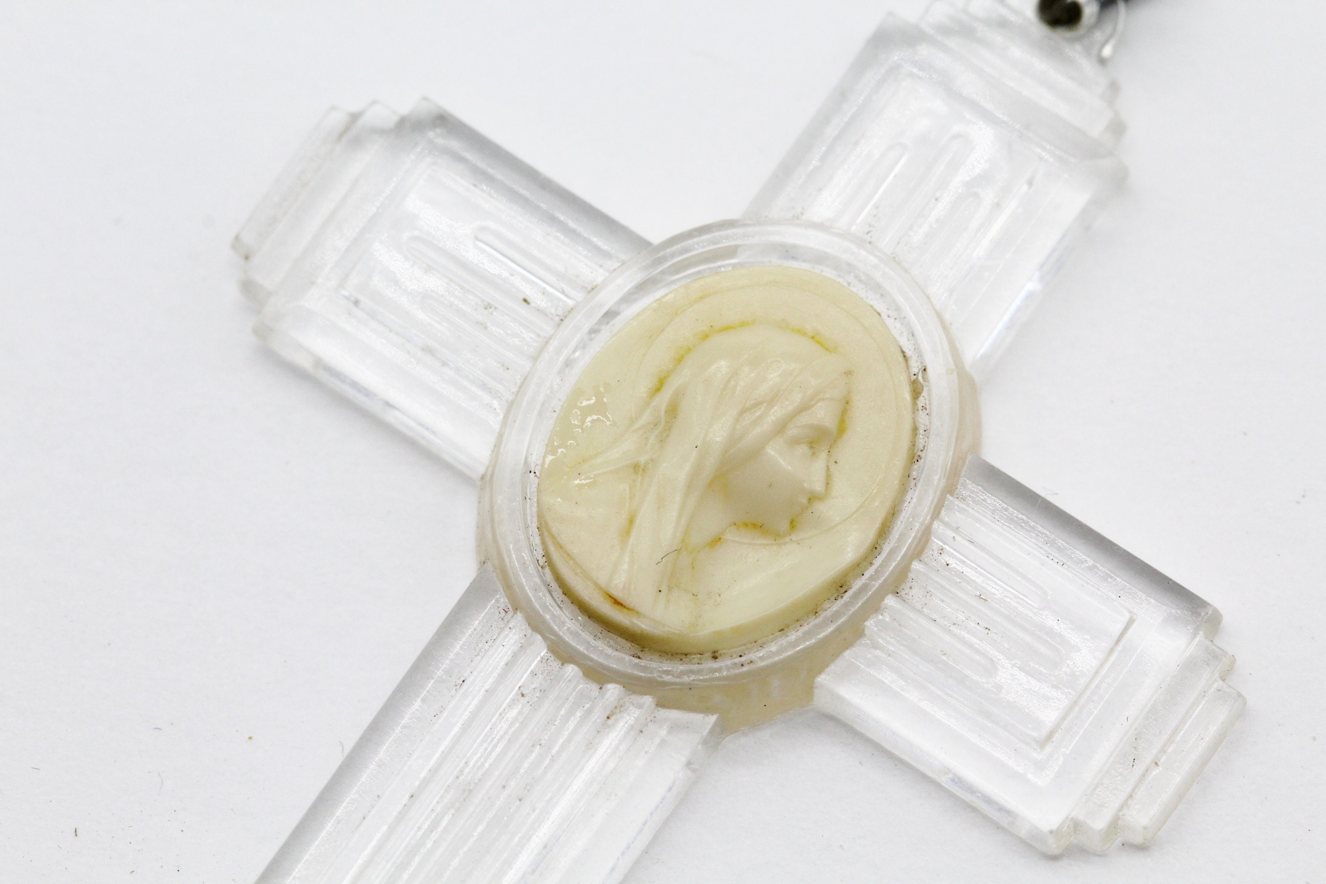 Rare Croix en Celluloïd et Bakélite Vierge Marie