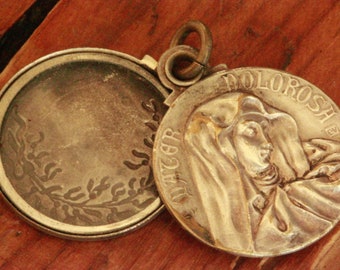 rare pendentif Vierge marie