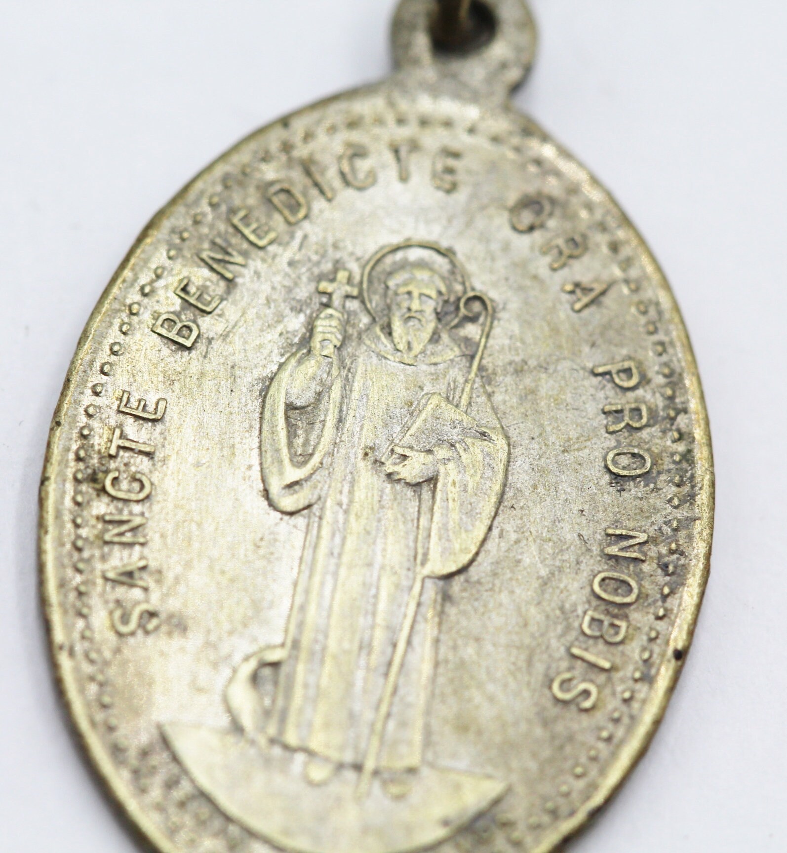 Ancienne Médaille Saint Benoit