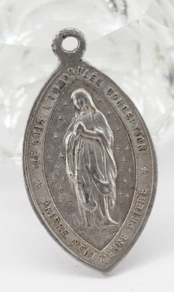 Ancienne Médaille Notre Dame de Lourdes