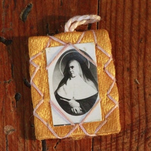 rare religions photo scapular