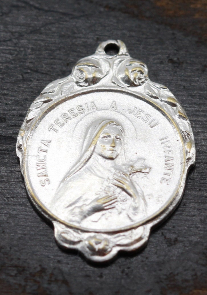Médaille Sainte Thérèse Art Deco