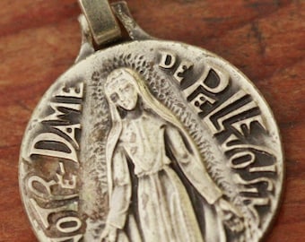 Rare Notre Dame de Pellevoisin religious medal