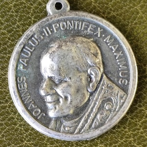 rare old medal of pope John Paul II