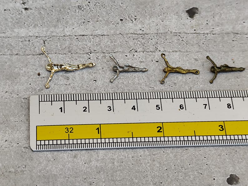 Set of 4 corpora of Jesus Christ for crucifix image 5
