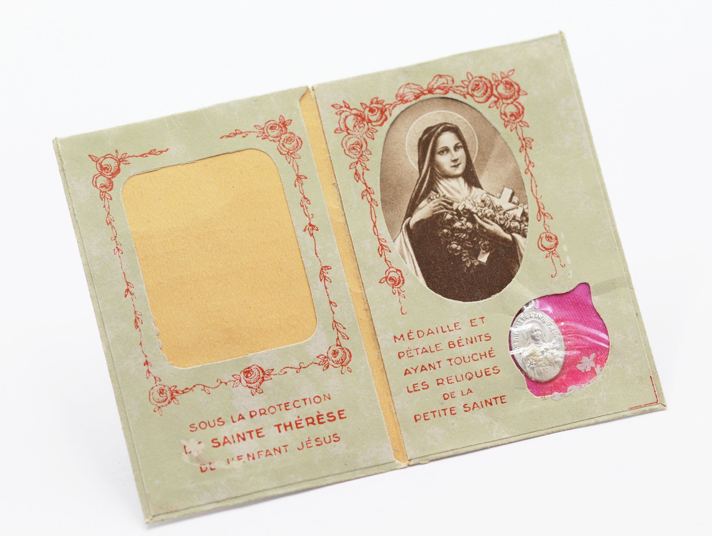 Ancien Reliquaire Sainte Therese Medaille et Petales Benits Reliques