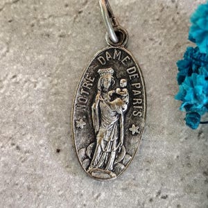 rare our lady of Paris medal