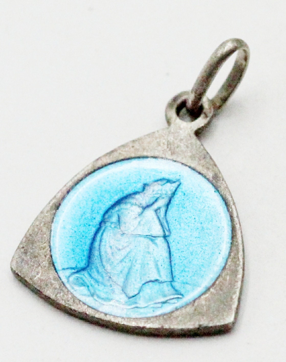 Ancienne Médaille Notre Dame de La Salette en Email Bleu