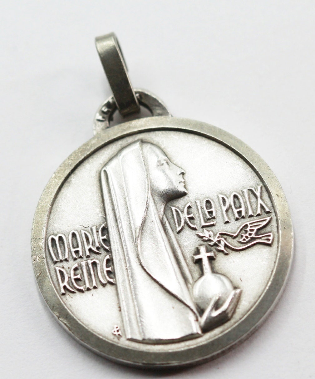 Ancienne Médaille Marie Reine de La Paix